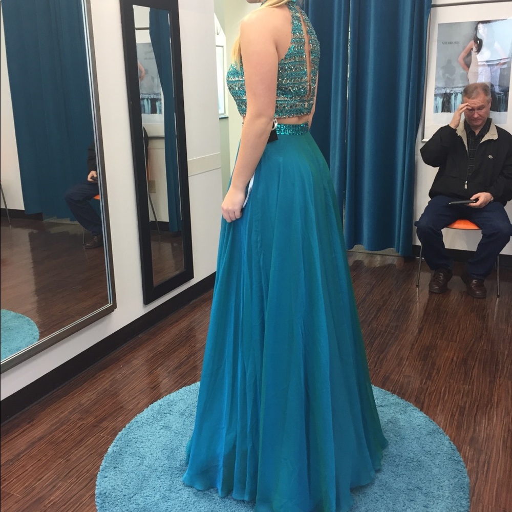 Prom dress